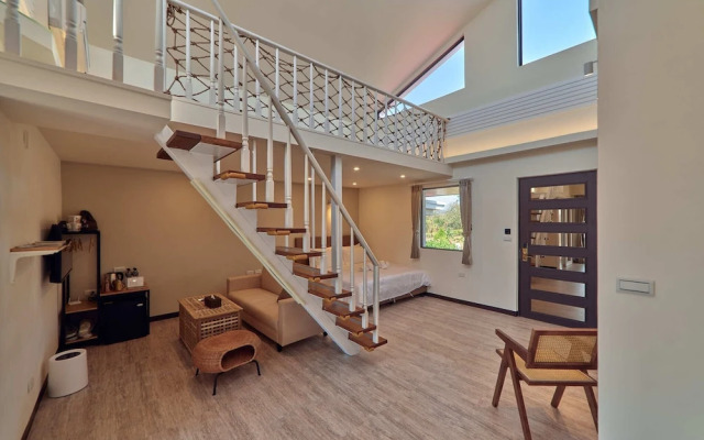 Cliff Villa