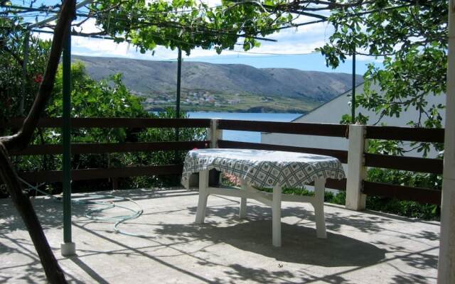 Contemporary Apartment in Dalmatia With Terrace