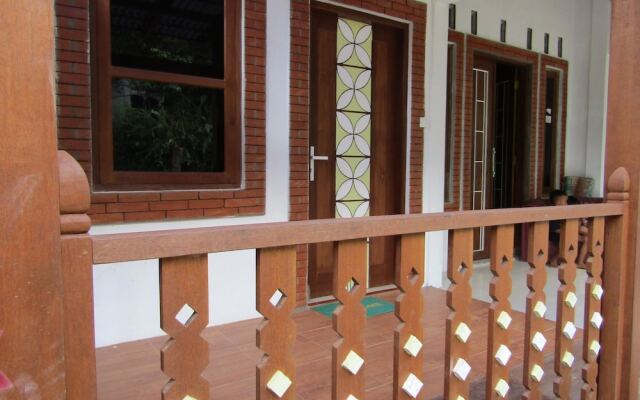 Penginapan Udin Syariah Bukit Rhema