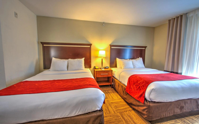 Comfort Suites Urbana Champaign, University Area
