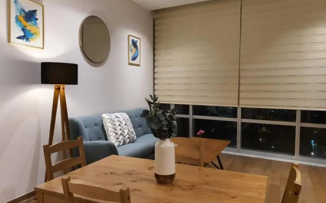 Orange & Green Apartment - HP Sur