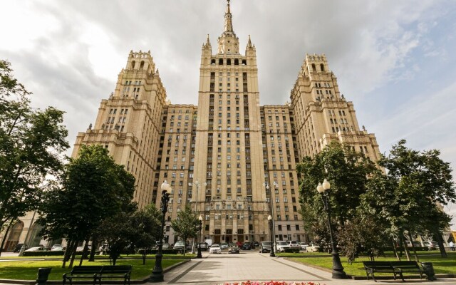 Moscow City Apartments near White House