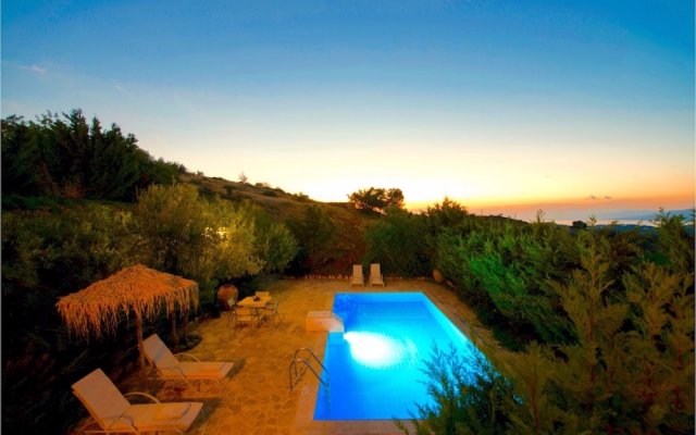 Villa Myrsini Crete