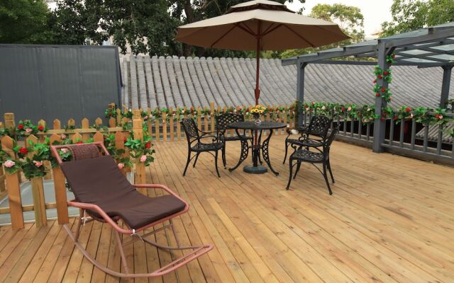 Zhantan Courtyard Hotel