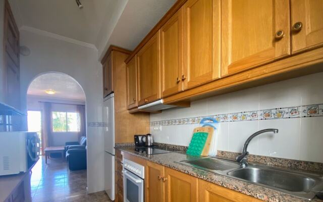 La Cinuelica R14, 1st flr apt Overlook Pool L137