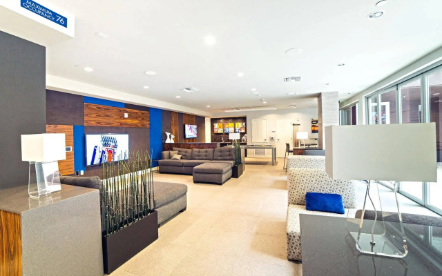 Ginosi Wilshire Apartel