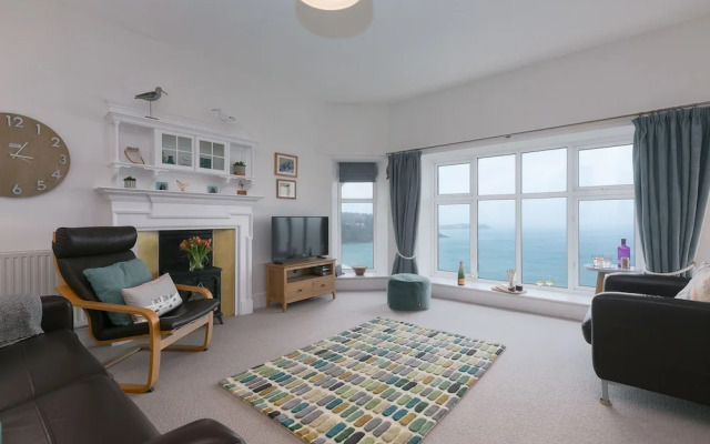 4 Pentowan Court