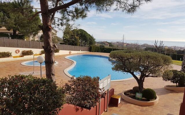 Sea&Mountain Villa w Pool close to BCN Center
