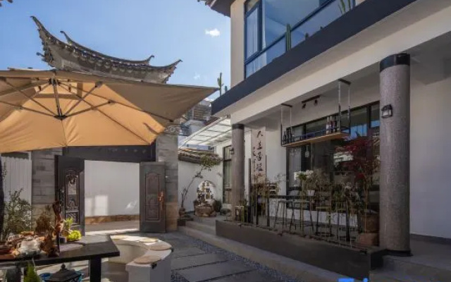 Weishi · Air Qieman Xiangmo Homestay (Dali Ancient City South Gate)