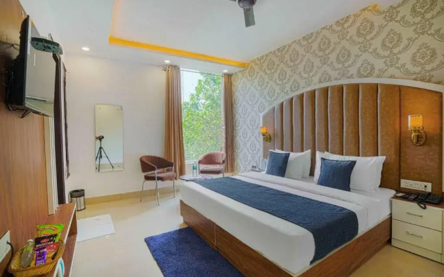 Hotel Paras