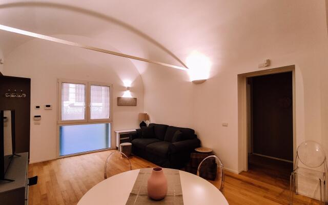 Inferno 6 - Elegante Appartamento Alle due Torri