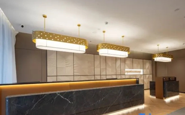 Homeinn Plus Hotel (Jingdezhen Taoxichuan Cultural Creative Block)