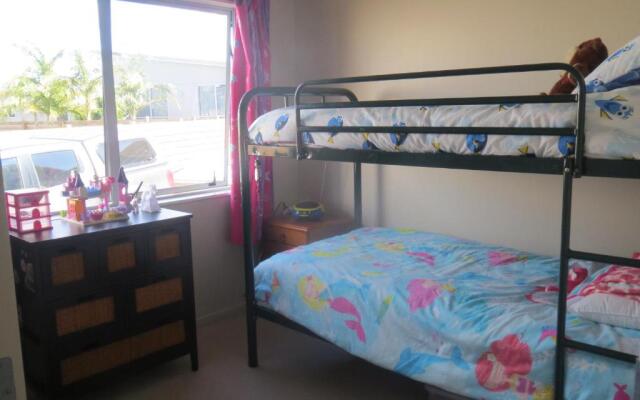 Hosts on the Coast Harbour Views