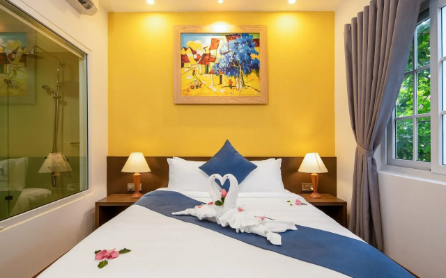 Triple Riverside Villa Hotel Hoian