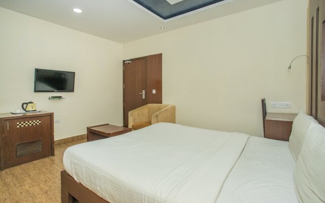 R D Suites A Business Hotel