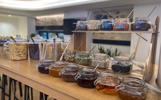 NLH MONASTIRAKI - Neighborhood Lifestyle Hotels