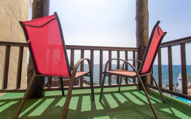 Altamar 44 balcony&pool By CanariasGetaway