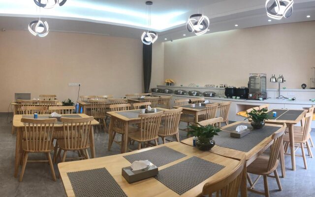 IBIS Styles NC Red Valley