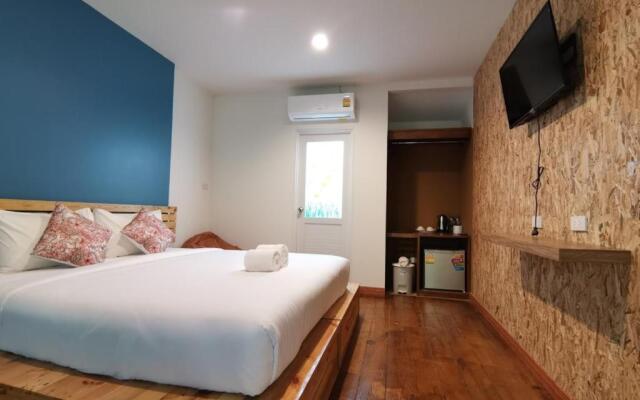 Nua Tone Resort & Cafe