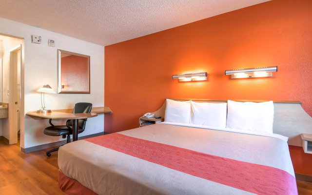 Motel 6 Carlsbad, CA - East