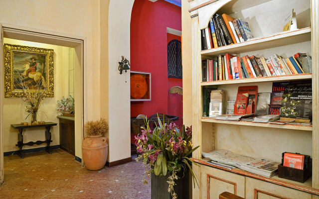 Porta Faenza Hotel