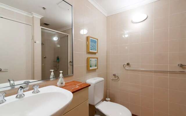 Amazing Studio with Pool in Central Sydney