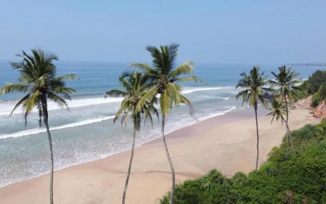 Land's End Matara