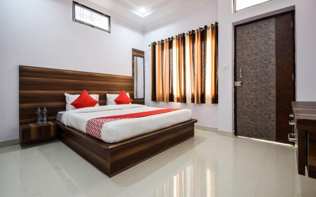 Yash Palace By OYO Rooms