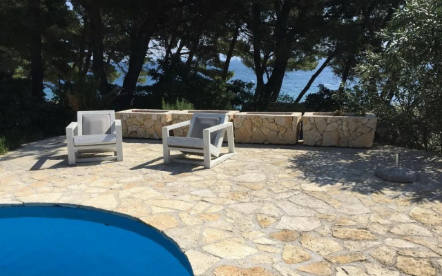 Villa Bol Retreat in Bol