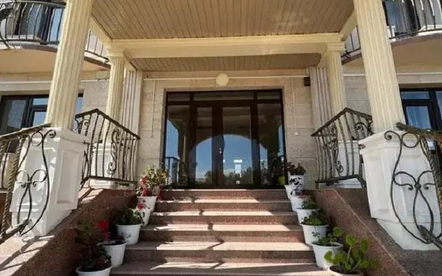 Razam Hotel Bosteri (Разам Бостери)
