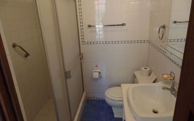 Hostal El Patio B&B