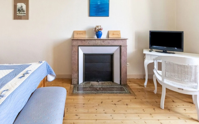 Elegant Chateau Escape