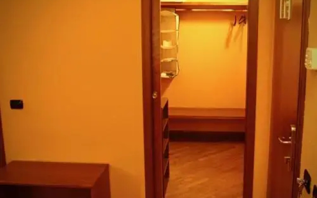 Hotel Air Bag