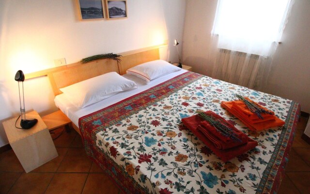 Apartment With Pool, Beautiful Surroundings