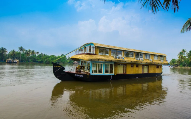 Oyo 24058 Houseboat My Trip 3bhk Luxury