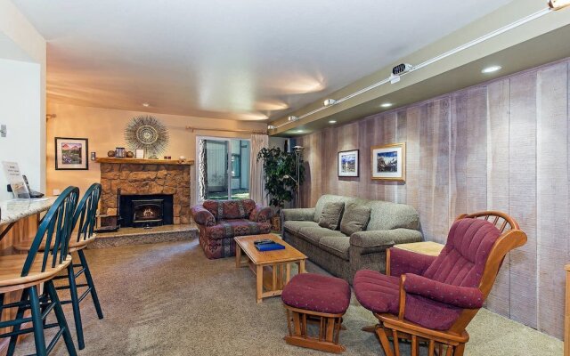 Horizons 4 Condominiums