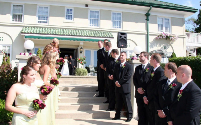 The Belvedere Inn & Restaurant