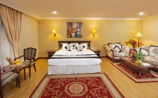 Pars International Hotel