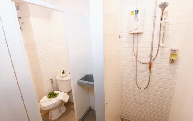 Yellow Mango Hostel