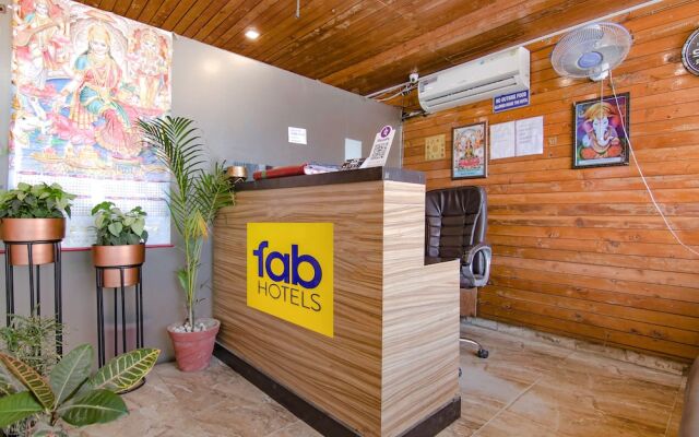 Fabhotel Doon Maira