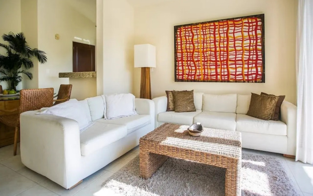 1BR Condo - Best Location! Pool+beach! Sleeps 4!!