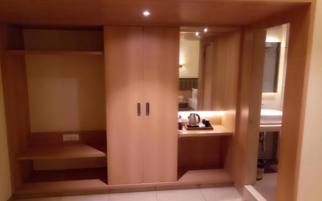 Rudra Shelter Business Hotel