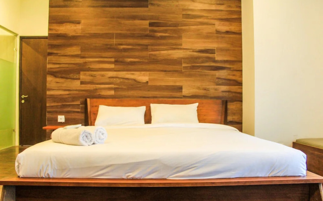 Homey and Warm 3BR Apartment at Ambassade Residences – Guest Rooms – Jakarta