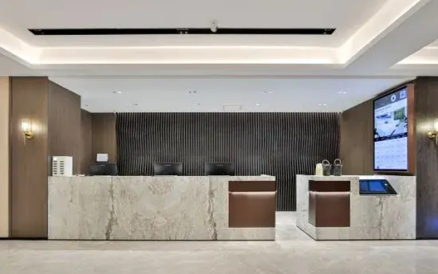 Atour Hotel, Wanda Plaza, Central East Road, Siping