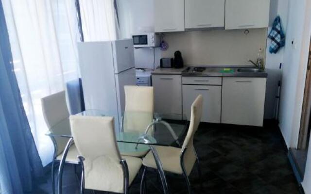 Apartment In Apartcomplex Blue Bay Palace