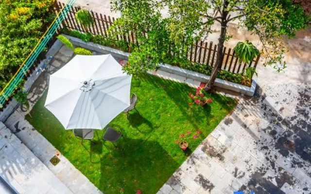 Yuansu Courtyard