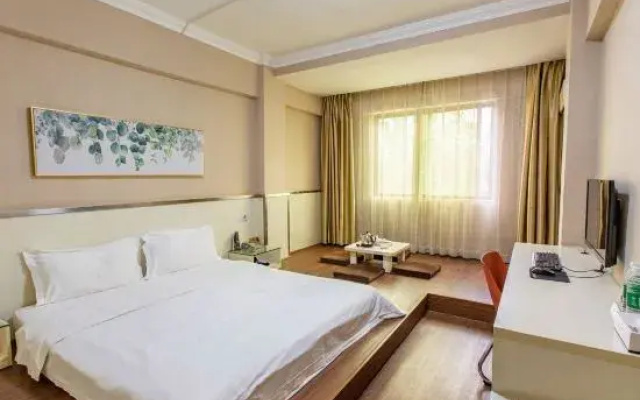 365 Apartment Hotel (Meizhou Wanda Plaza store)