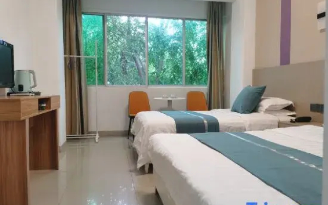 Lanxiang Seaview Travel Rental (Sanya Bay Tianya Night Market)