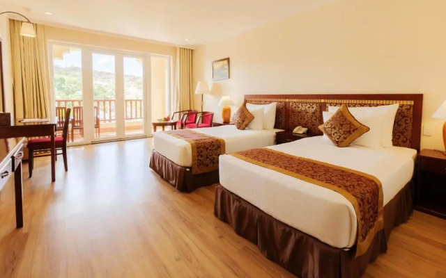 Sunny Beach Resort and Spa