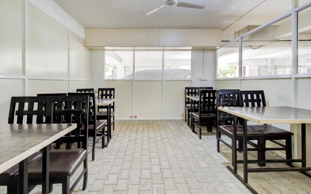 Capital O 75327 Atithi Residency